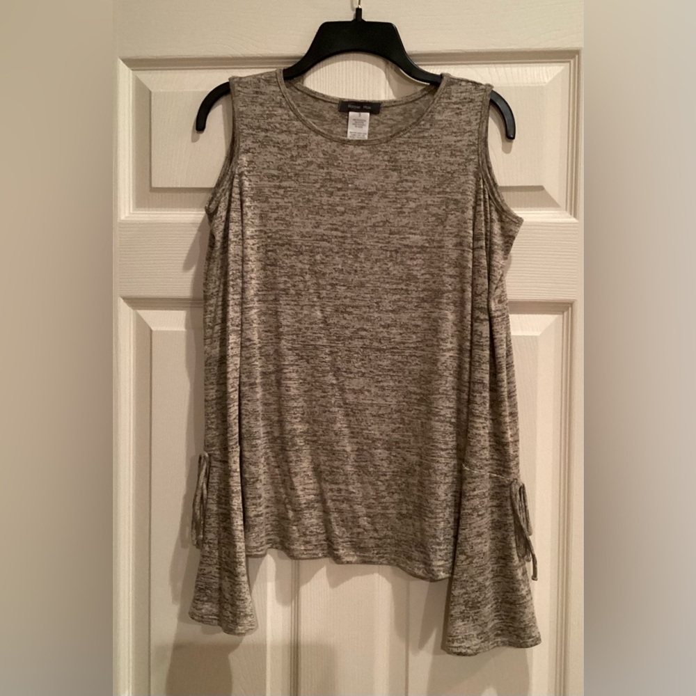 Harper Max Cold Shoulder Decorative Bell Sleeve Womens Top Size Small